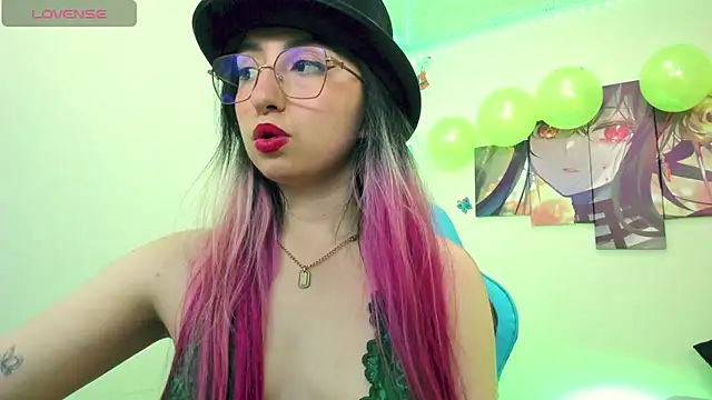 Julieta cott online show from 03-17-25, 12:42