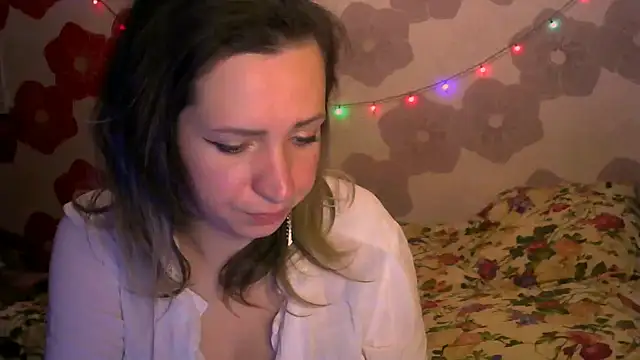 Queen Daenerys online show from 11-29-25, 08:20