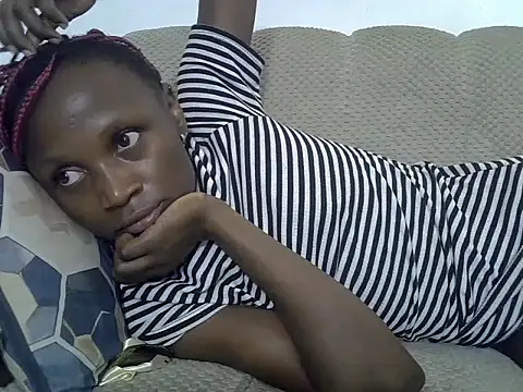 Snapshot of SpicyPetite chatting on 07-30-26, 04:33 SpicyPetite online show from 07-30-26, 04:33