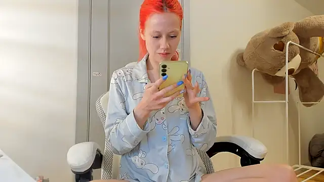 Snapshot of Silly__Milly chatting on 02-05-25, 06:04 Silly  Milly online show from 02-05-25, 06:04