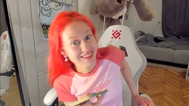 Snapshot of Silly__Milly chatting on 01-30-25, 12:59 Silly  Milly online show from 01-30-25, 12:59