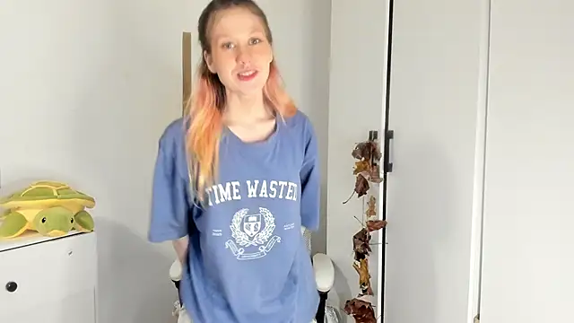 Silly  Milly online show from 11-05-25, 04:32