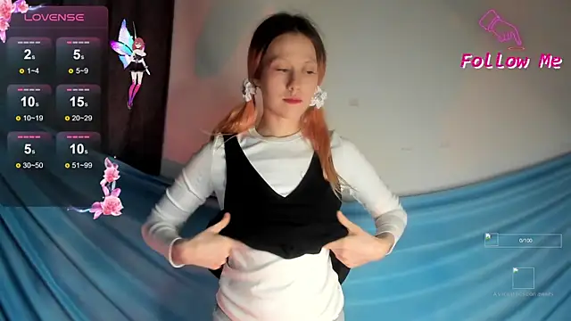 Snapshot of Silly__Milly chatting on 09-12-25, 03:34 Silly  Milly online show from 09-12-25, 03:34