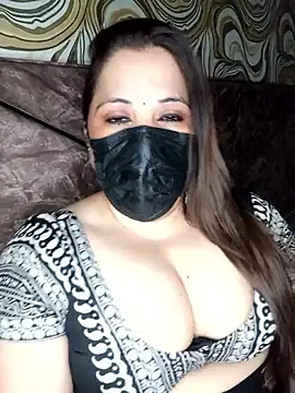 Snapshot of Jiya22 chatting on 05-30-26, 05:18 Jiya22 online show from 05-30-26, 05:18