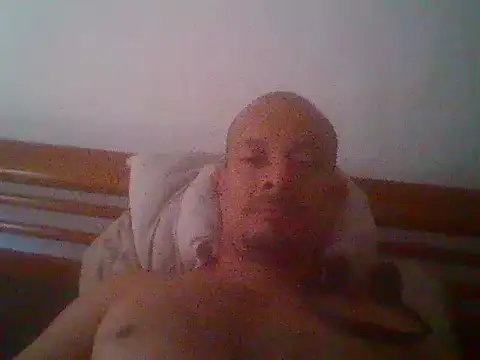 Snapshot of snoppie chatting on 01-11-26, 04:03 snoppie online show from 01-11-26, 04:03