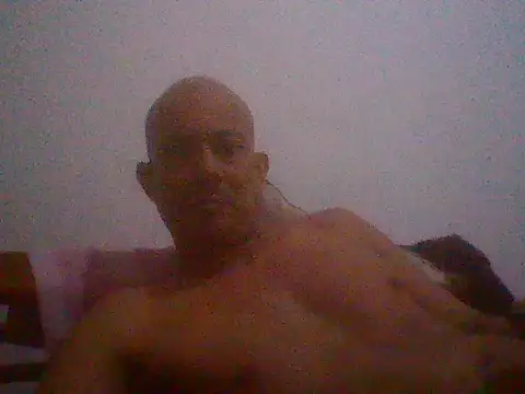 Snapshot of snoppie chatting on 02-19-26, 01:52 snoppie online show from 02-19-26, 01:52
