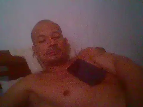 Snapshot of snoppie chatting on 10-20-25, 04:29 snoppie online show from 10-20-25, 04:29
