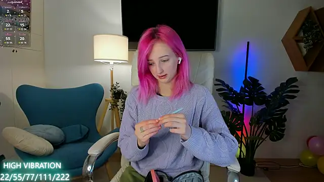 Snapshot of Selena_Lily chatting on 03-20-25, 01:37 Selena Lily online show from 03-20-25, 01:37