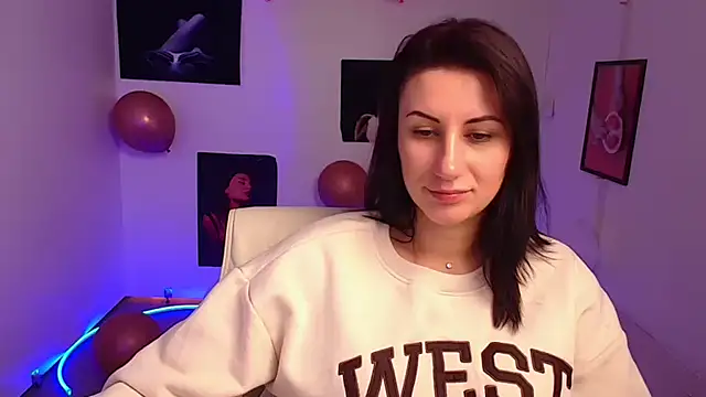 Snapshot of Loren_Moa chatting on 03-15-25, 04:10 Loren Moa online show from 03-15-25, 04:10