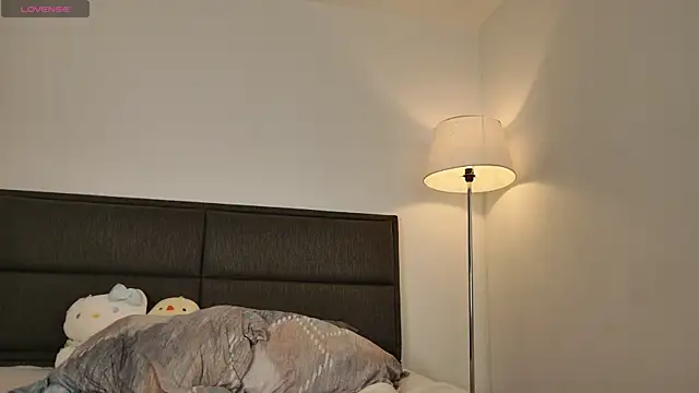 lady ni  online show from 03-22-26, 02:18