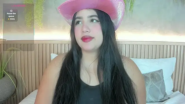 Lana Lann online show from 11-26-25, 11:54