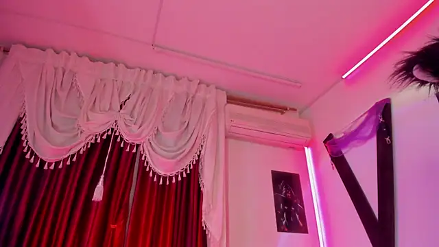 Little Naughtty online show from 10-27-25, 01:12