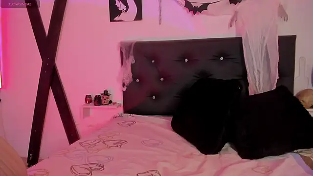 Little Naughtty online show from 10-23-25, 01:32