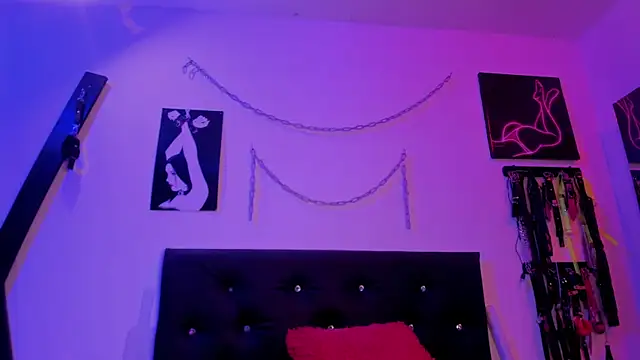 Little Naughtty online show from 04-10-26, 11:17