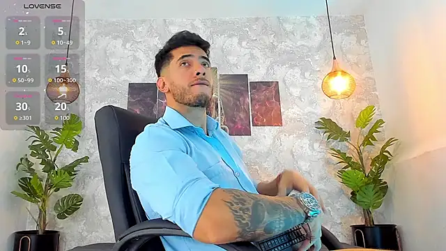 Snapshot of Nate_franco chatting on 02-23-26, 04:47 Nate franco online show from 02-23-26, 04:47