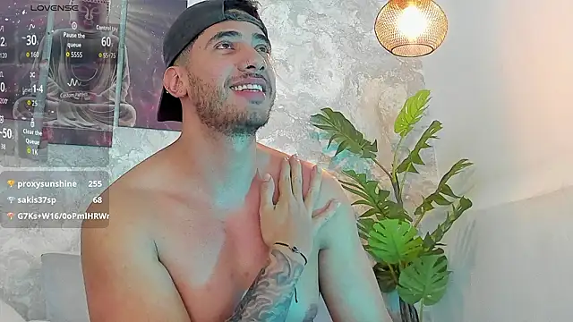 Snapshot of Nate_franco chatting on 02-12-26, 03:56 Nate franco online show from 02-12-26, 03:56