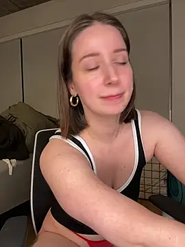 nerdynina online show from 01-04-25, 12:37