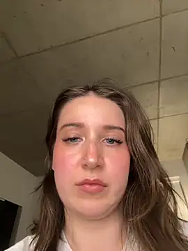 nerdynina online show from 11-02-25, 12:15