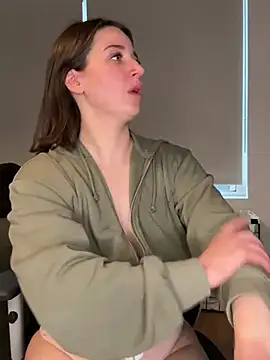 nerdynina online show from 02-16-25, 08:22