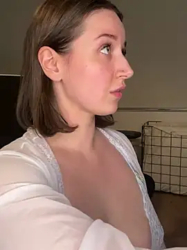 nerdynina online show from 02-04-25, 03:44