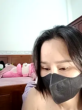    Erin    online show from 03-28-26, 02:34