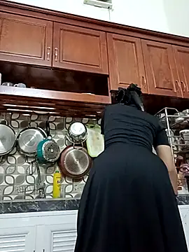    Erin    online show from 11-11-25, 03:34