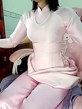    Erin    online show from 01-12-26, 01:12