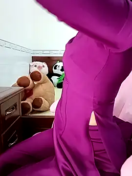    Erin    online show from 01-07-26, 01:43