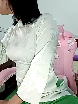    Erin    online show from 01-13-26, 01:31