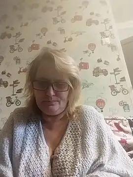 Forest-Lady online show from 10-21-25, 08:14