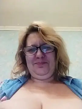 Forest-Lady online show from 02-16-26, 05:44