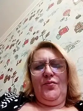 Forest-Lady online show from 09-18-25, 02:53
