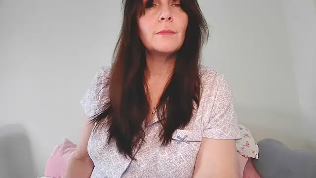 BlueEyezIrish online show from 11-18-25, 07:28