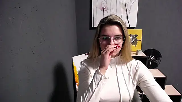 Snapshot of lady_olivia_ chatting on 02-17-26, 02:25 lady olivia online show from 02-17-26, 02:25