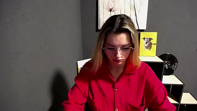 Snapshot of lady_olivia_ chatting on 04-24-26, 11:56 lady olivia online show from 04-24-26, 11:56