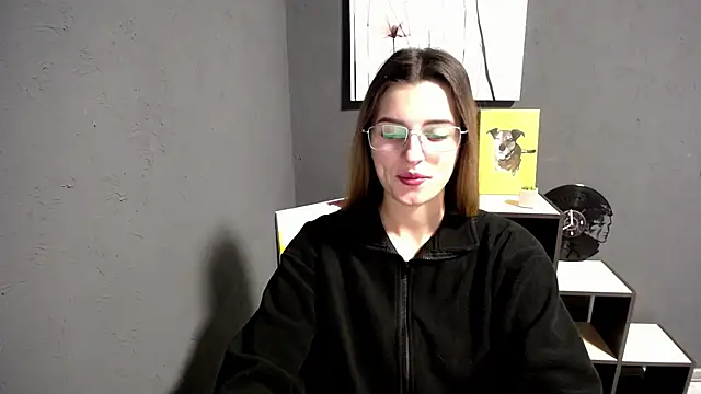 lady olivia  online show from 12-20-25, 01:14