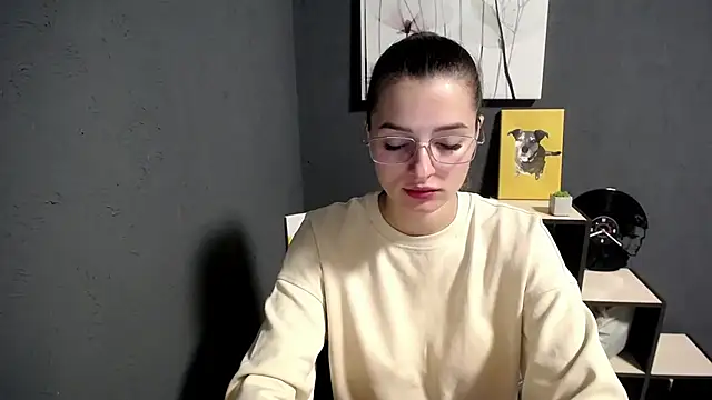 Snapshot of lady_olivia_ chatting on 09-26-25, 02:13 lady olivia  online show from 09-26-25, 02:13