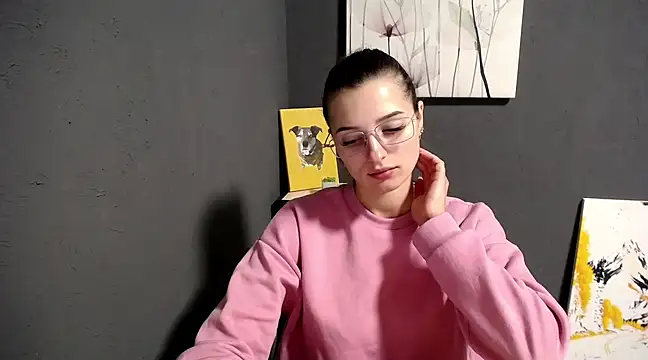 Snapshot of lady_olivia_ chatting on 03-03-25, 02:06 lady olivia  online show from 03-03-25, 02:06