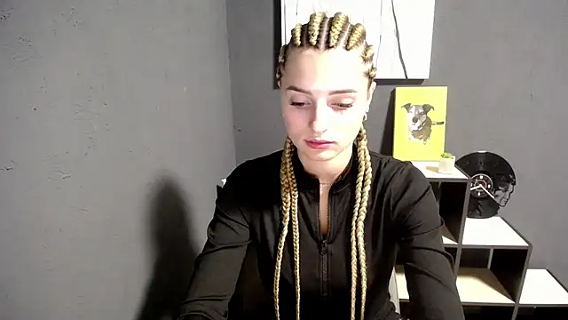 Snapshot of lady_olivia_ chatting on 10-10-25, 01:23 lady olivia  online show from 10-10-25, 01:23