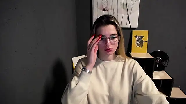 lady olivia  online show from 04-08-26, 12:50