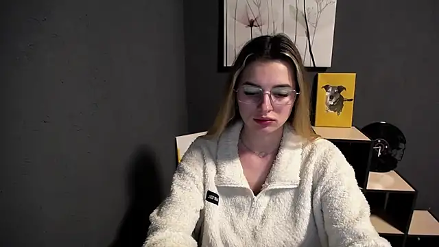 Snapshot of lady_olivia_ chatting on 04-22-26, 05:31 lady olivia online show from 04-22-26, 05:31