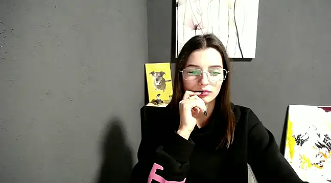 Snapshot of lady_olivia_ chatting on 01-21-25, 04:58 lady olivia  online show from 01-21-25, 04:58