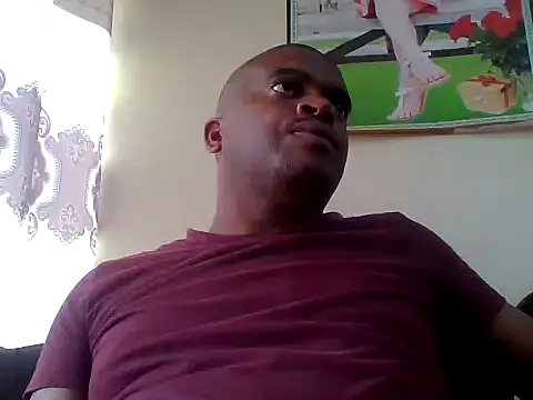 Snapshot of lui_cuuty chatting on 09-10-25, 12:48 lui cuuty online show from 09-10-25, 12:48