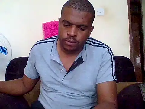 Snapshot of lui_cuuty chatting on 09-15-25, 06:03 lui cuuty online show from 09-15-25, 06:03