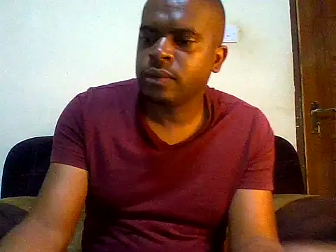 Snapshot of lui_cuuty chatting on 09-28-25, 01:45 lui cuuty online show from 09-28-25, 01:45