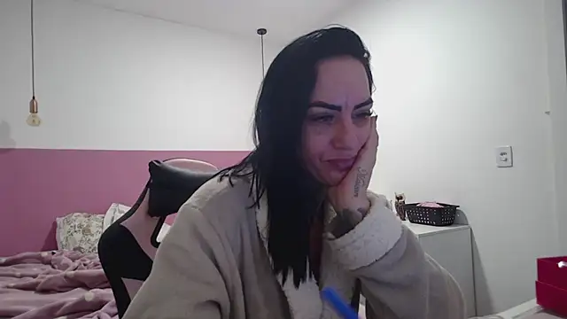 YasmimBrasil online show from 07-22-26, 07:10