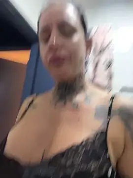 YasmimBrasil online show from 05-06-26, 06:17