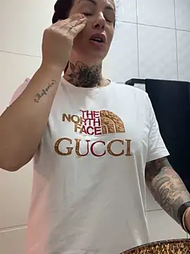 YasmimBrasil online show from 10-30-25, 08:23