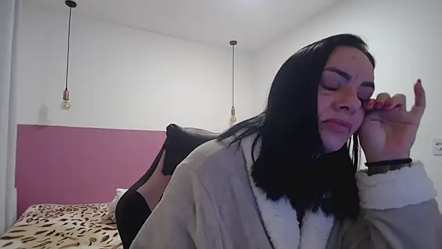 YasmimBrasil online show from 07-05-26, 05:36