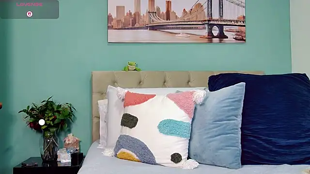 yanella fire online show from 10-26-25, 11:54